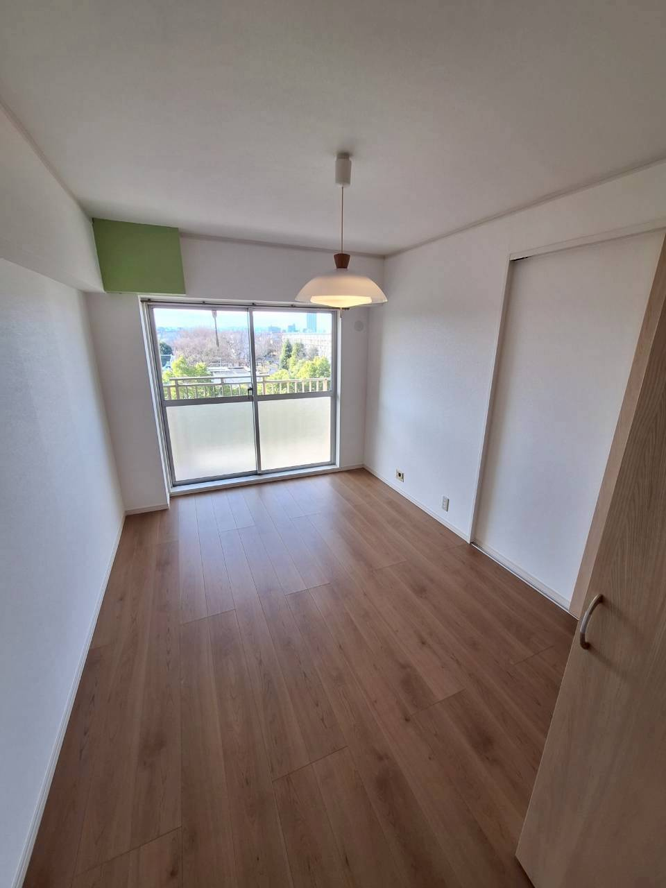 竹の塚マンションの洋室