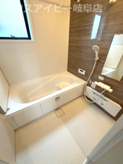 【浴室】 | 岐阜市前一色新築建売限定1邸！ゆとりの広さの5LDK＋WIC！お車並列3台可能！長期優良住宅！ | 岐阜市前一色新築建売限定1邸！ゆとりの広さの5LDK＋WIC！お車並列3台可能！長期優良住宅！