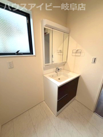 【独立洗面台】の画像