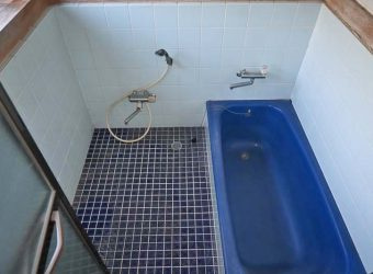 大網白里市南今泉　中古戸建の浴室|5DK平屋平成元年築＋5DK昭和60年築2階建白里海岸まで徒歩約11分 白里海水浴場徒歩約１分