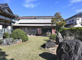 大網白里市南今泉　中古戸建の庭|5DK平屋平成元年築＋5DK昭和60年築2階建白里海岸まで徒歩約11分 白里海水浴場徒歩約１分