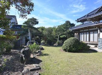 大網白里市南今泉　中古戸建の庭|5DK平屋平成元年築＋5DK昭和60年築2階建白里海岸まで徒歩約11分 白里海水浴場徒歩約１分