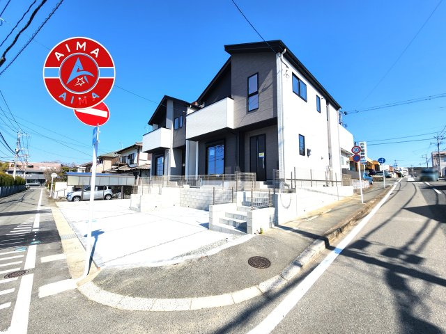福津市若木台1丁目第2-2棟（1号棟）の前面道路含む現地写真|見学の時間などお気軽にお問い合わせ下さい。