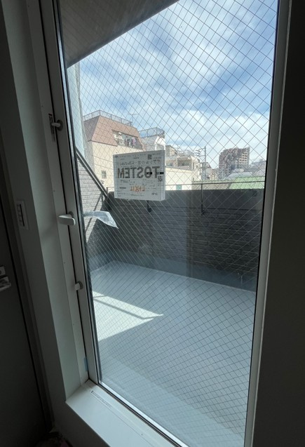 【バルコニー】
