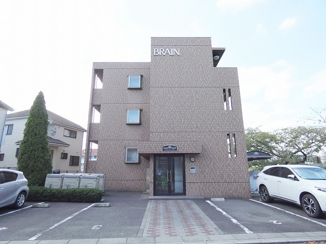 ロイヤルマンションC.O.Rの外観