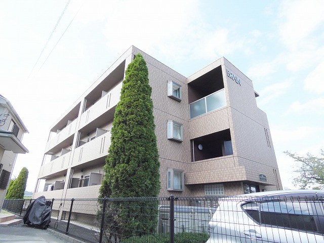 ロイヤルマンションC.O.Rの外観