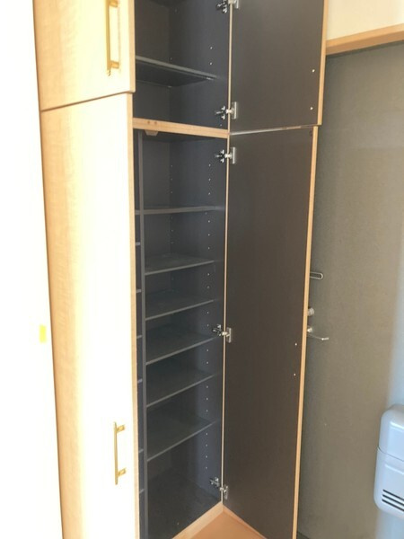 エル サンロードの収納