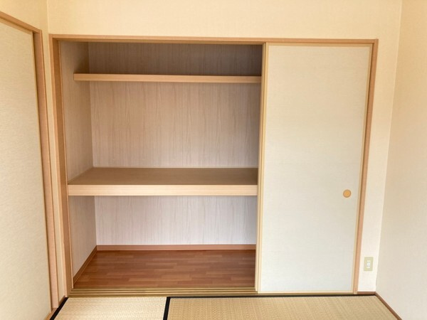 エル サンロードの収納
