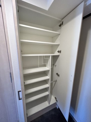 【収納】 | エスリード心斎橋EAST | エスリード心斎橋EAST（エスリードシンサイバシイースト）　シューズボックス