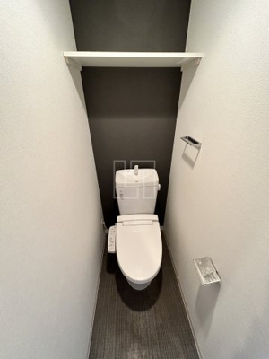 【トイレ】 | エスリード心斎橋EAST | エスリード心斎橋EAST（エスリードシンサイバシイースト）　温水洗浄便座