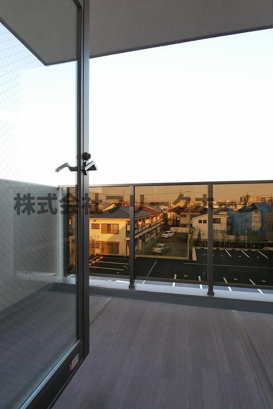 小金井市東町４丁目の賃貸マンションのバルコニー