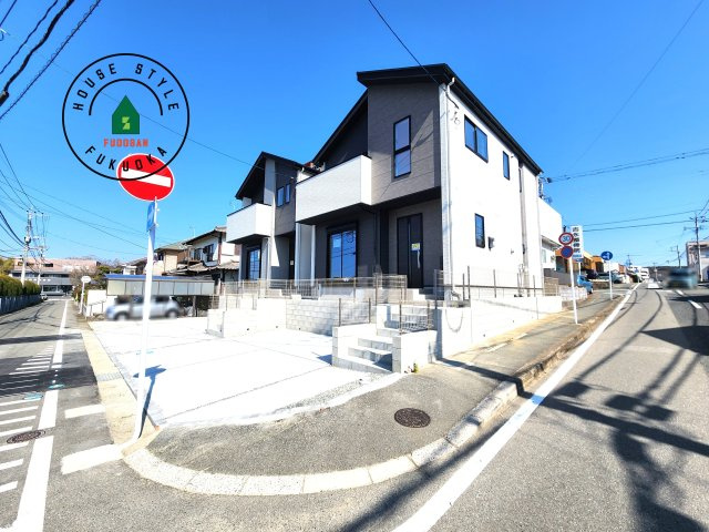 福津市若木台1丁目第2-2棟（2号棟）の前面道路含む現地写真|見学の時間などお気軽にお問い合わせ下さい。