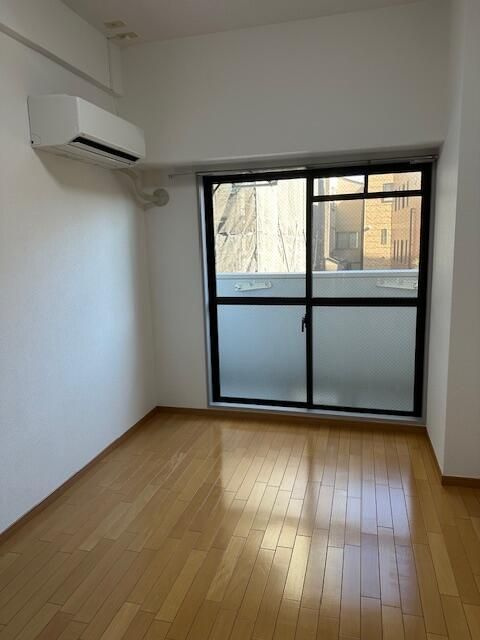 グローリア初穂椎名町