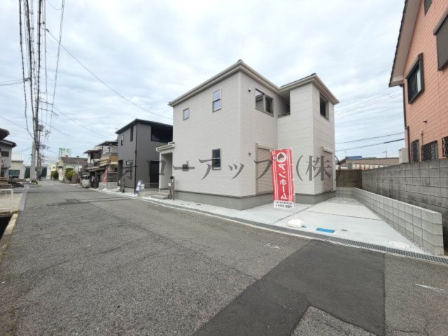 泉佐野市鶴原８期2号棟の前面道路含む現地写真|前面道路含む現地写真です