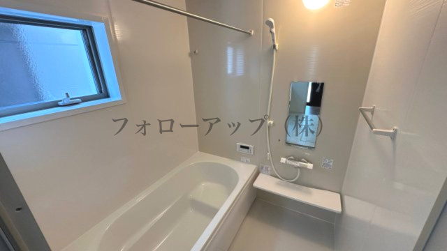 泉佐野市鶴原８期2号棟の浴室|コンパクトで使いやすいお風呂です