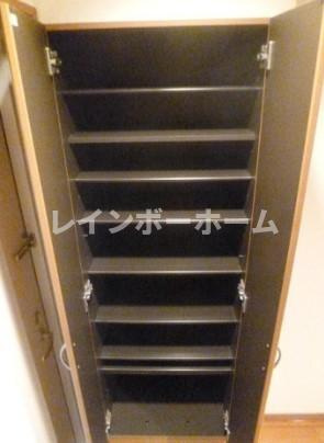 レクエルド・Fの収納