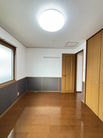 ファミールSの洋室