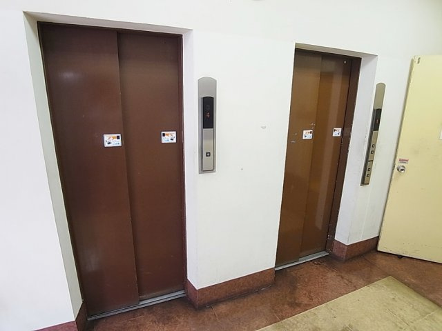湊川センタービルB棟のその他共用部分|エレベーター2基完備してます
