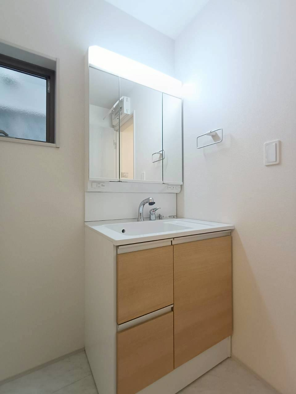 越谷市　東越谷4丁目　新築戸建　全1棟の洗面所|施工例です