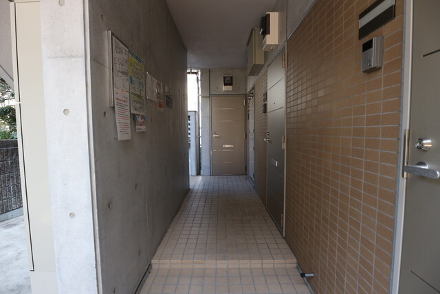 プランドール・fの玄関