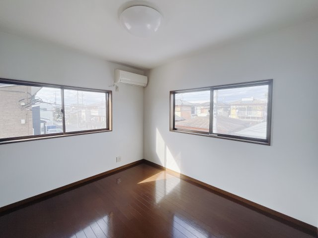【中古戸建】太田市大原町の洋室|■洋室｜子供部屋のメリットは「自立心を養うことができる」「自分で整理整頓できるようになる」そして、お子様が成長した際には「プライバシーを確保できる」といい事だらけ♪
