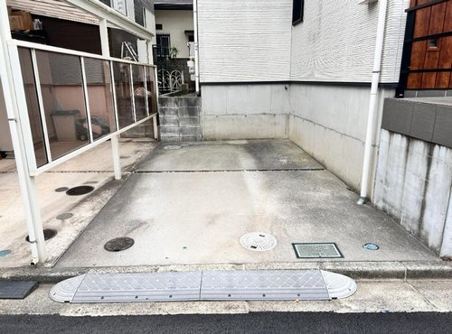 【駐車場】 | 【仲介手数料０円】藤沢市渡内2丁目　中古一戸建て | 【仲介手数料０円】藤沢市渡内2丁目　中古一戸建て