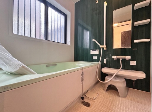 【浴室】 | 【仲介手数料０円】藤沢市渡内2丁目　中古一戸建て | 【仲介手数料０円】藤沢市渡内2丁目　中古一戸建て