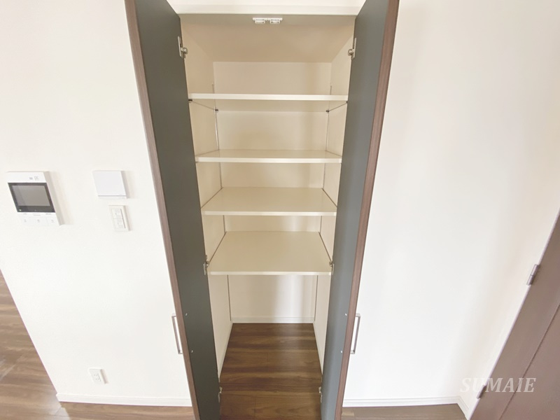 サニーコート大宮盆栽町第2の収納|リビング収納☆