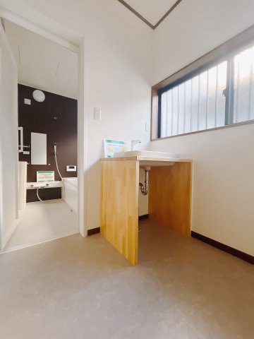 【中古戸建】太田市茂木町の独立洗面台|■洗面室