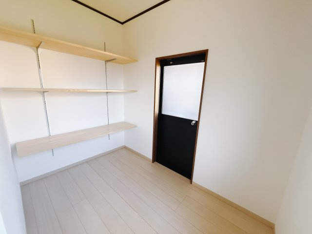【中古戸建】太田市茂木町の収納|■キッチン横パントリー