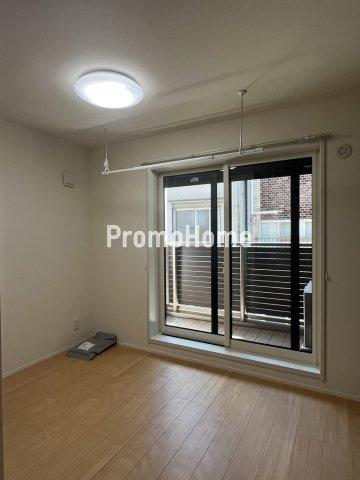 ルミケオ大手町の洋室