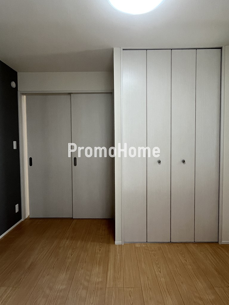 ルミケオ大手町の洋室