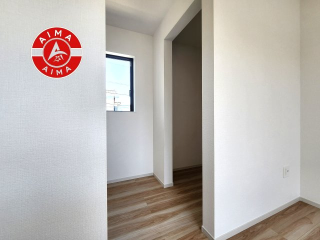 糟屋郡志免町田富4丁目第6-1棟（1号棟）の内観：施工例|洋服や大きな荷物が多い方や人数の多いご家族などは、一般的なクローゼットよりもウォークインクローゼットのほうが使い勝手が良いです。