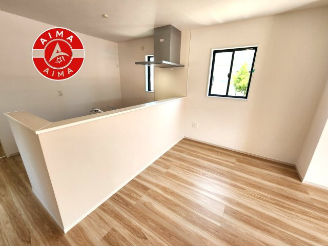 糟屋郡志免町田富4丁目第6-1棟（1号棟）の内観：施工例|キッチンから立ち込める香りが今日の料理を期待させます。
