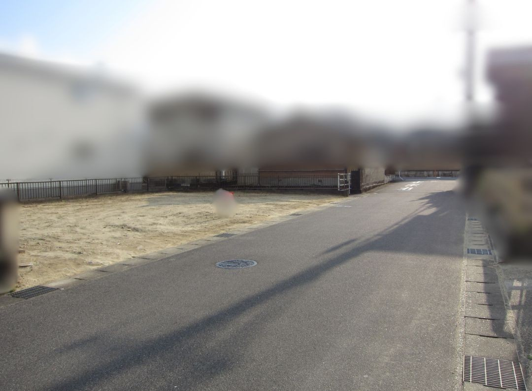 【前面道路含む現地写真】の画像