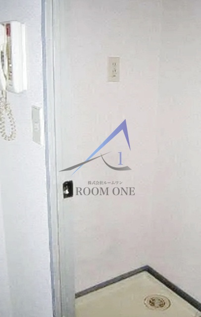 アーバンヒルズマンション吾妻橋の設備|洗濯機置き場です。