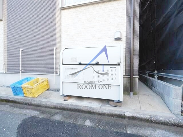 ハーモニーテラス綾瀬Ⅲのその他共用部分|ゴミステーションです。