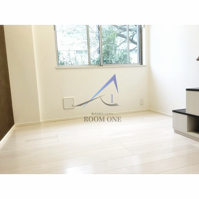 ハーモニーテラス綾瀬Ⅲの居間・リビング|洋室のお部屋です。