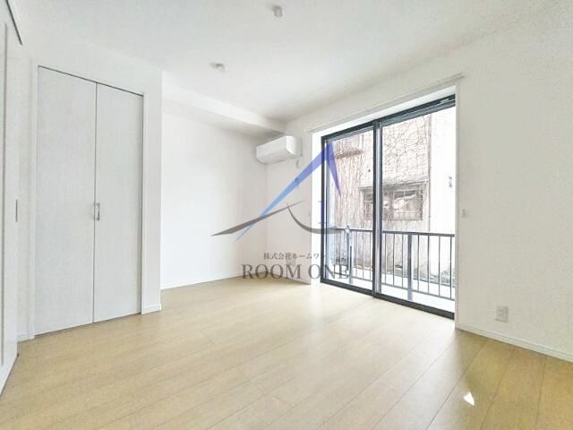 アートエターナルレジデンス池袋の居間・リビング|洋室のお部屋です。