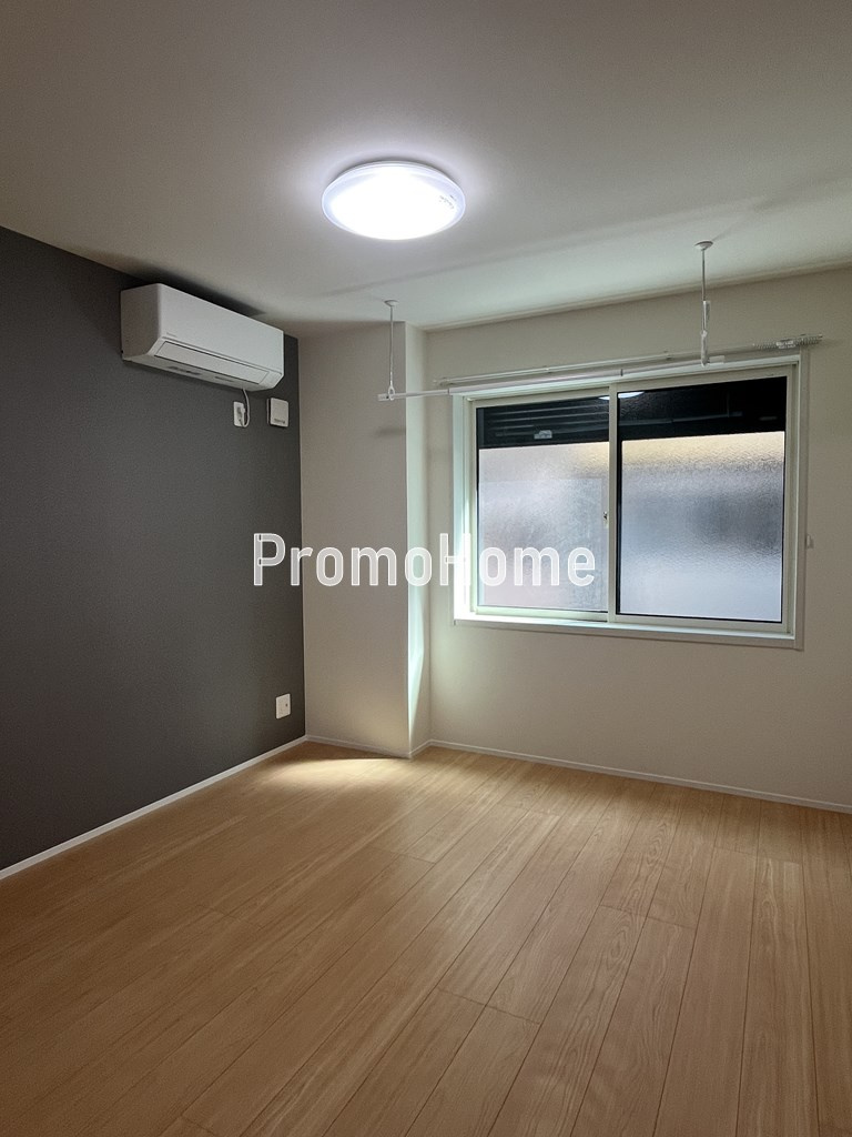 ルミケオ大手町の洋室