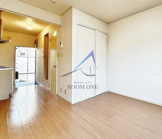 エスポワールＭの居間・リビング|洋室のお部屋です。