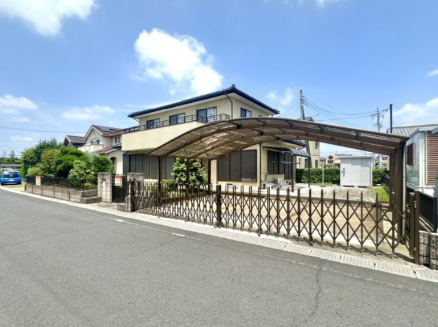 【中古戸建】太田市城西町の外観|■外観｜家という名のキャンバスに、自分だけのこだわりを彩ることで心豊かな暮らしを送ることができます。自分らしい家が叶う…♪