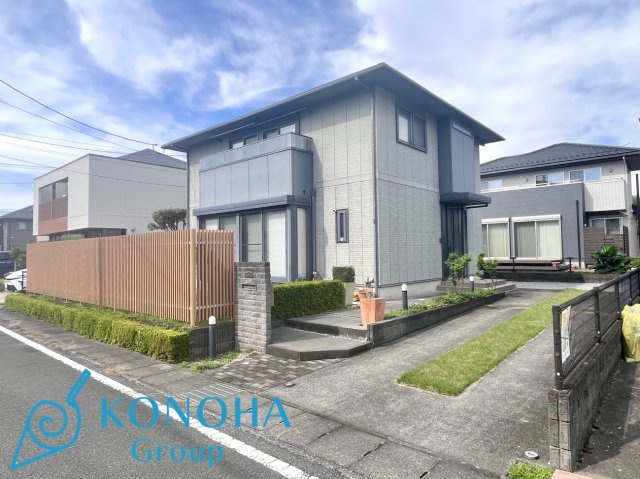 【中古戸建】太田市東長岡町の外観|■外観｜ここから始まる「日常」はご家族にとってかけがえのない時間となります。少しでも豊かに、快適に。