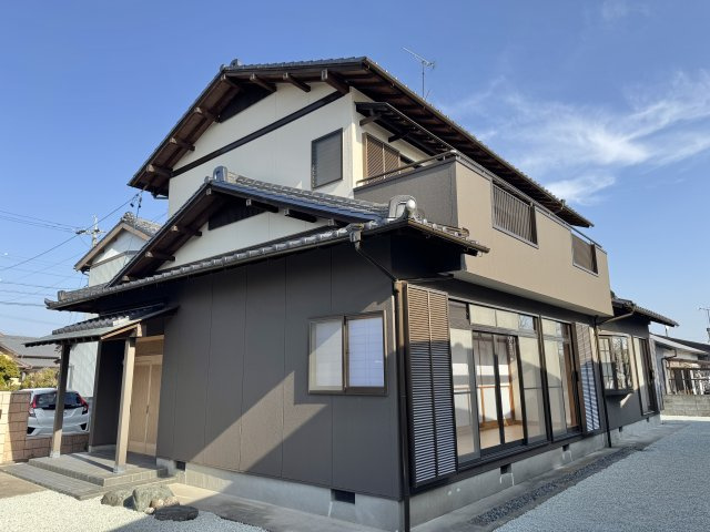 浜名区善地の外観|伝統的な和風建築の良さを残しつつ、現代の暮らしに調和した外観です。