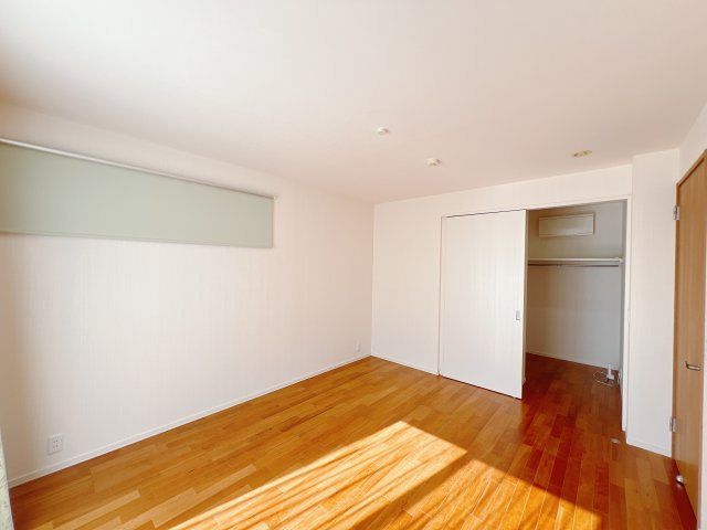 【中古戸建】太田市藪塚町　の寝室|■主寝室