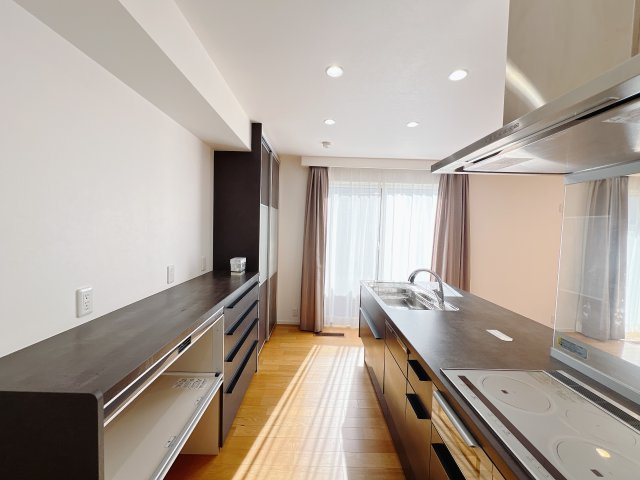 【中古戸建】太田市藪塚町　のキッチン|■キッチン