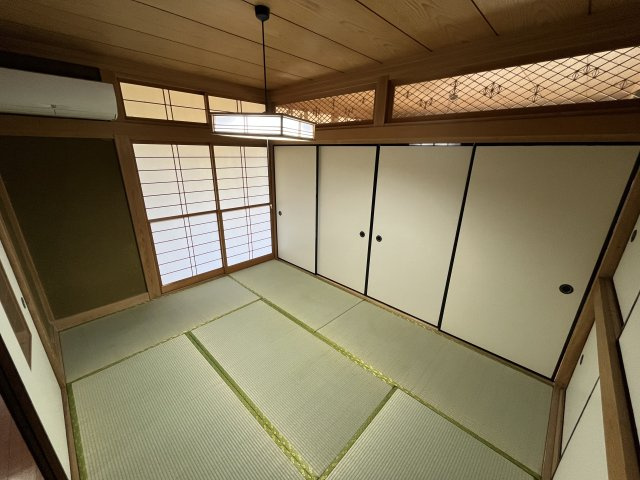 福田様貸家の和室|柔らかい畳が心地よい和室