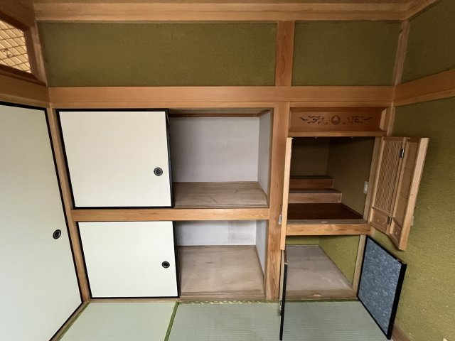 福田様貸家の収納|ちょっとした収納スペースも充実しています