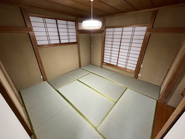 福田様貸家の和室|和室ならではの温かな和の空間で寛ぎの時間を過ごせます