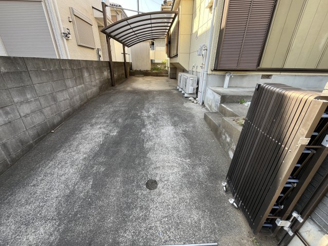 福田様貸家の駐車場|2台駐車可能です！